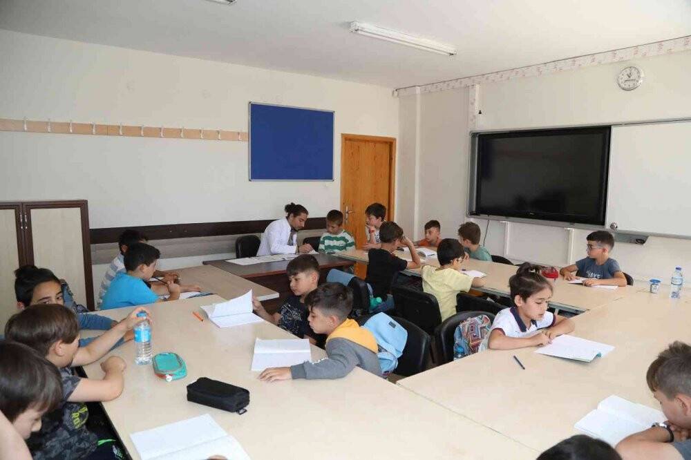 Genç KOMEK Yaz Okulu'nda yaz dönemi heyecanı başladı