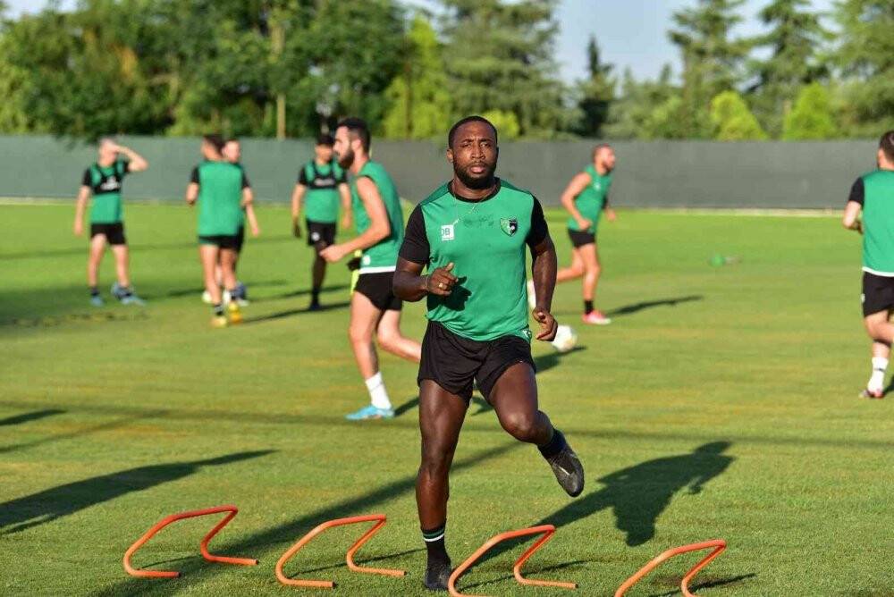 Denizlispor taktik çalışmalarını sürdürdü