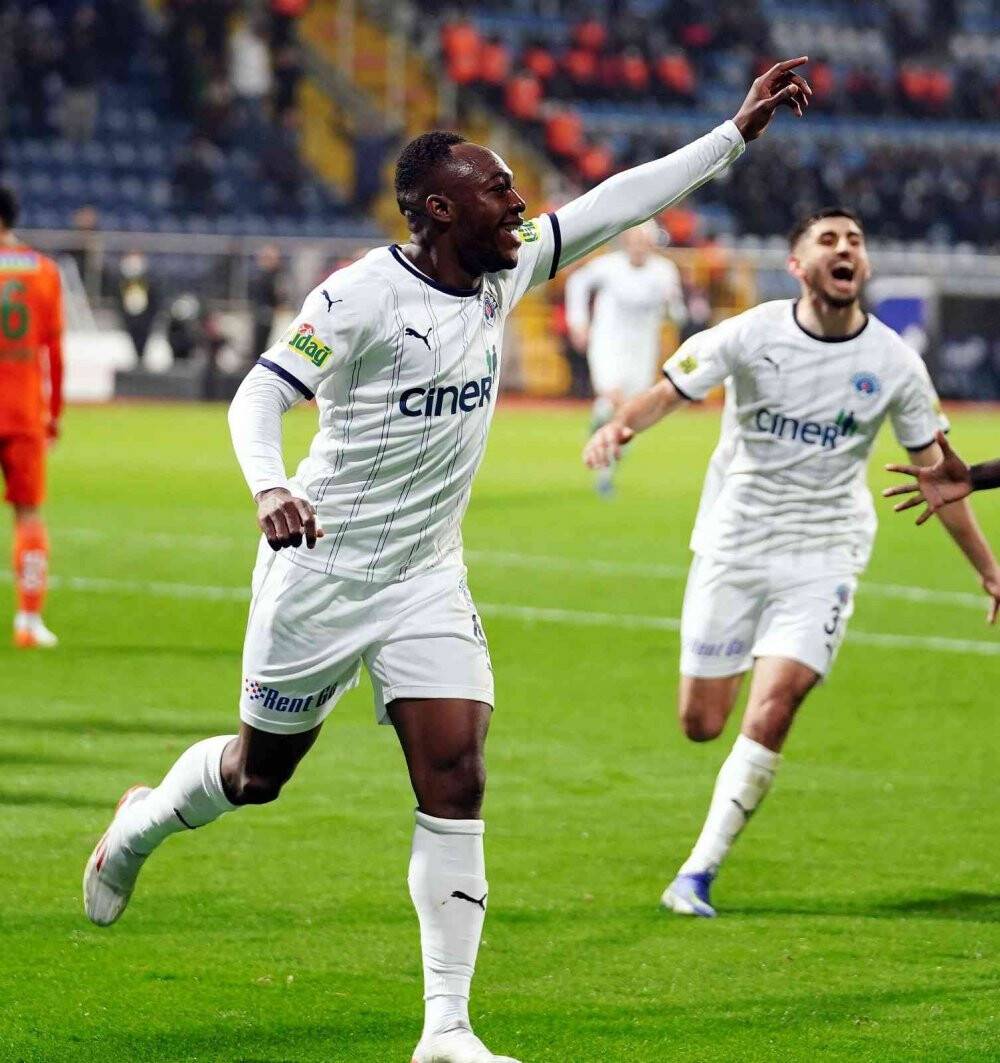 Jackson Muleka, İstanbul’a geliyor