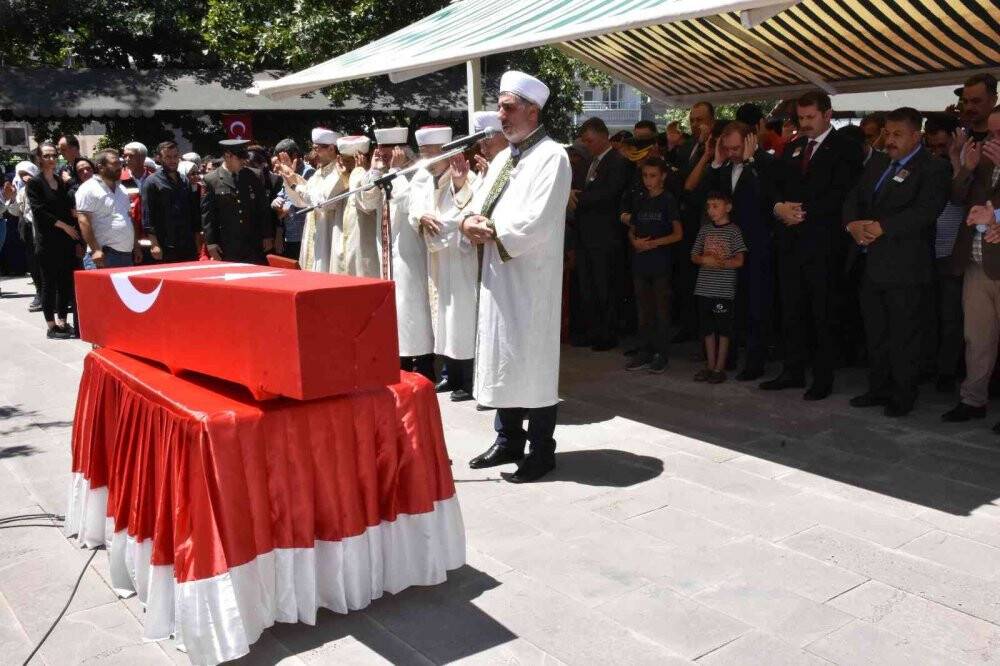 Şehit piyade Yusuf Gürler, memleketi Siverek’te toprağa verildi