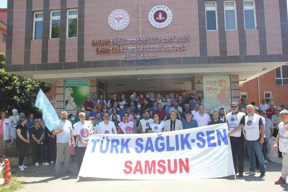 Avukat ve sağlıkçılardan basın açıklaması