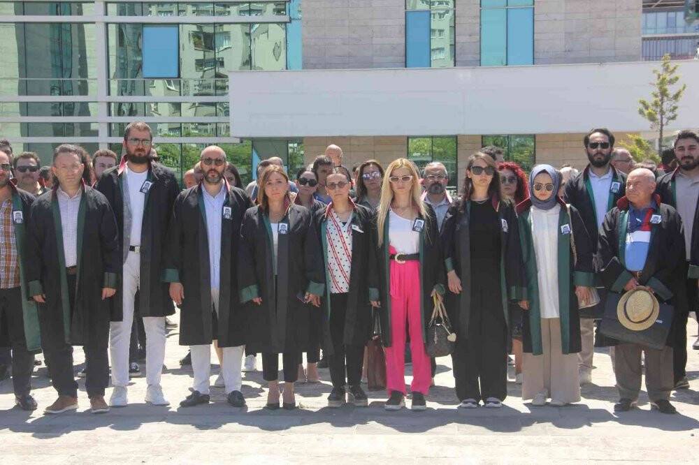 Avukat ve sağlıkçılardan basın açıklaması