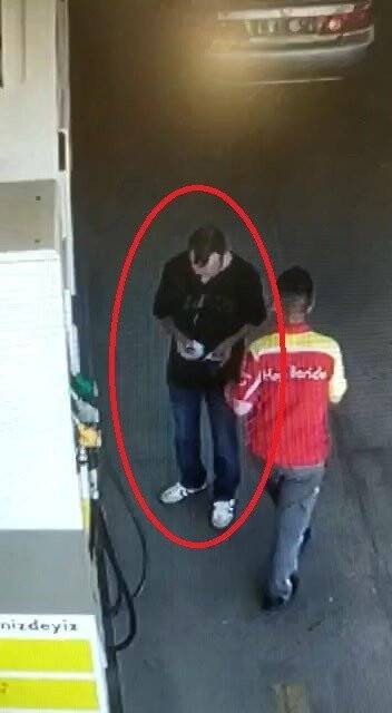 Kıskançlık krizine girdi eşi ve 2 çocuğunu rehin alıp işyerini ateşe verdi