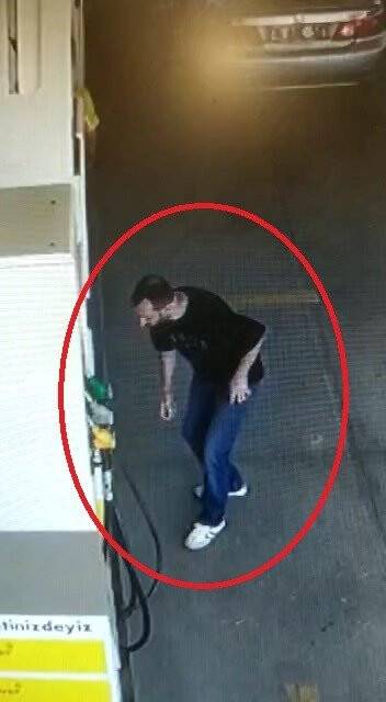 Kıskançlık krizine girdi eşi ve 2 çocuğunu rehin alıp işyerini ateşe verdi