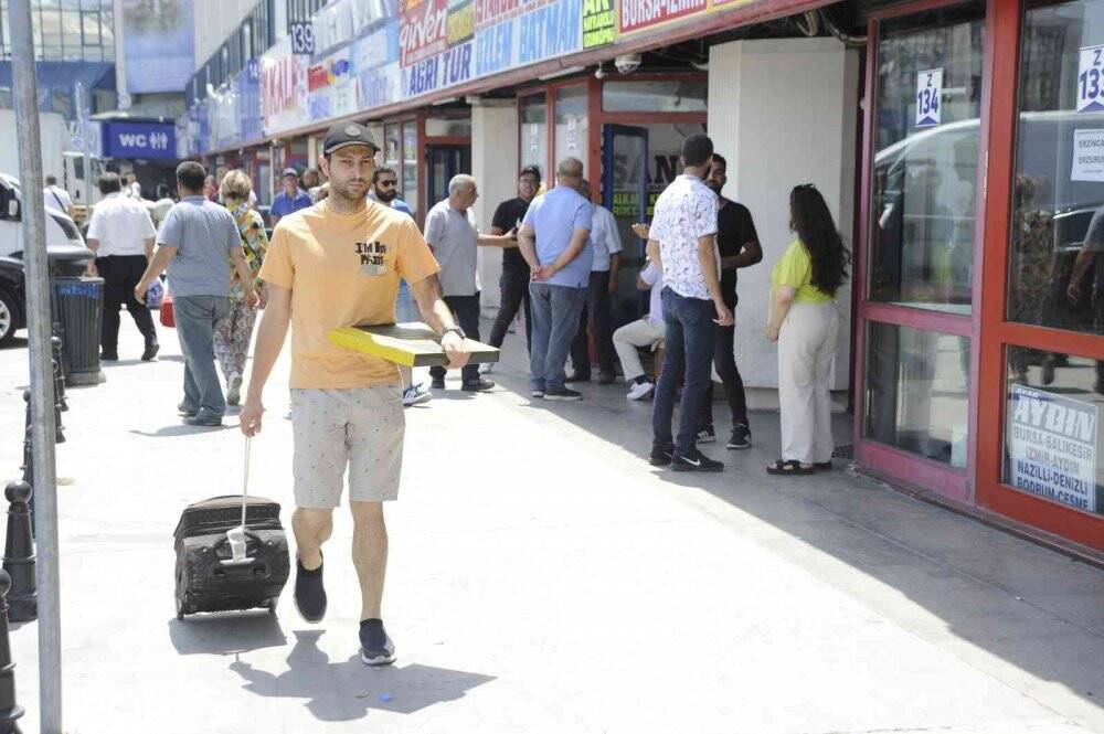 Kurban Bayramı öncesi otogarda yoğunluk başladı