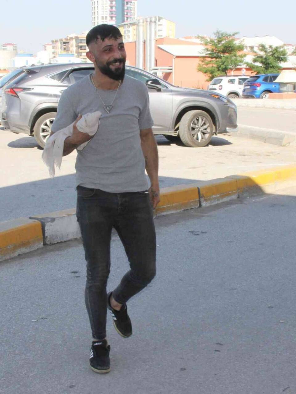 Bir bayram klasiği! Acemi kasaplar yine iş başında