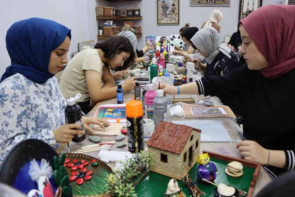 Fırat Nehri’nin taşları kadınların elinde hayat buluyor