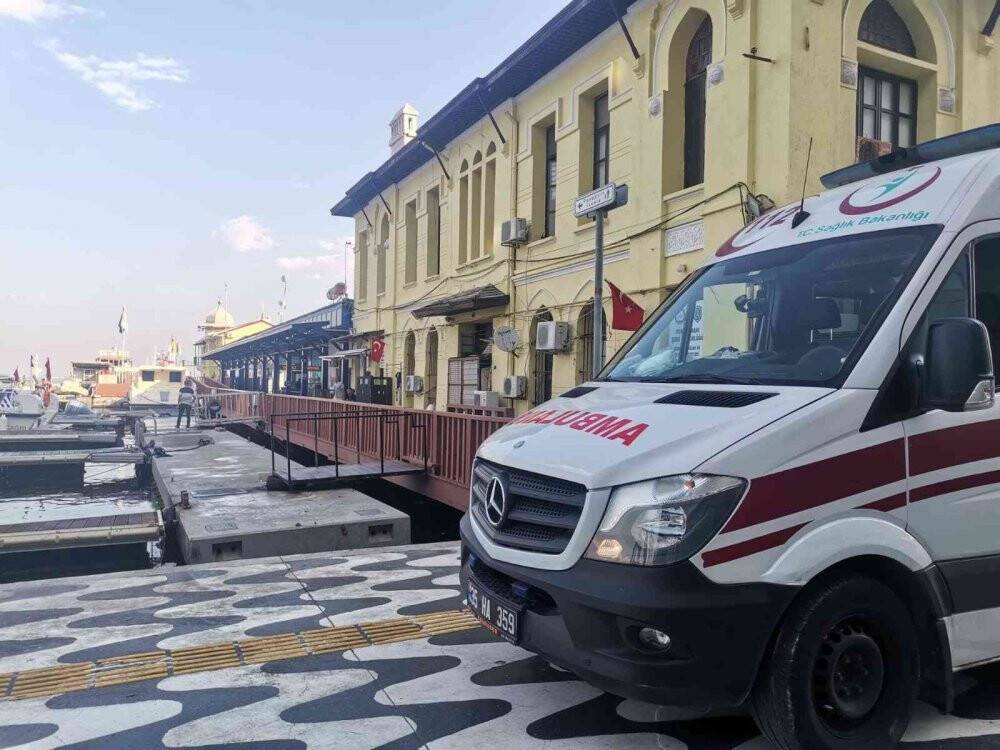 İzmir’de denizde erkek cesedi bulundu