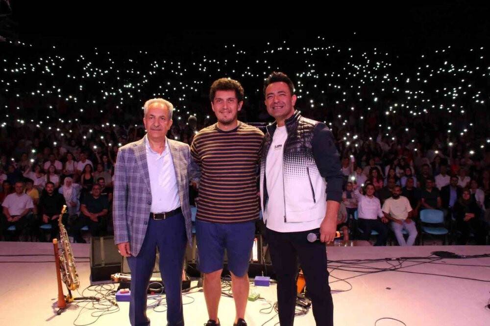 Pinhani’den Akşehir’de konser