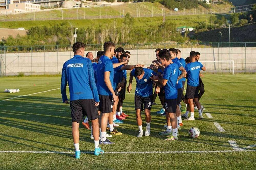 Çaykur Rizespor, yeni sezon hazırlıklarını Erzurum’da sürdürüyor