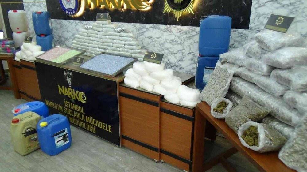 İstanbul’da büyük çaplı uyuşturucu operasyonu: 367 kilo uyuşturucu ele geçirildi