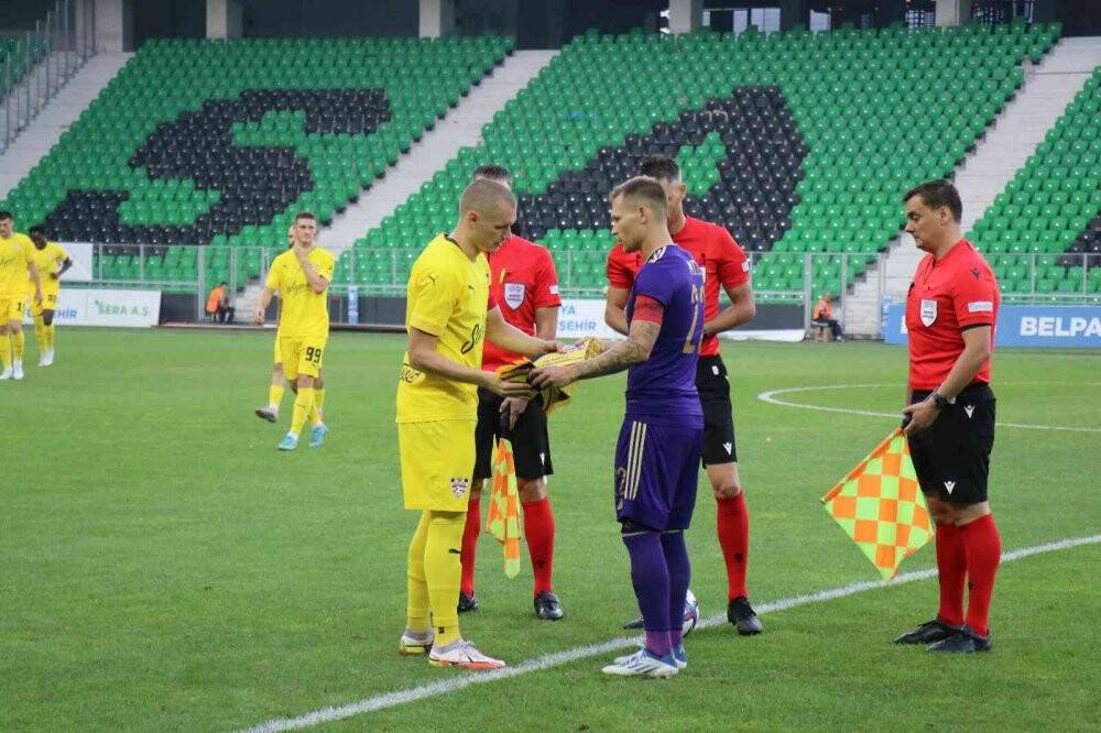 Maribor, Shakhtyor Soligorsk’u 2 golle geçti