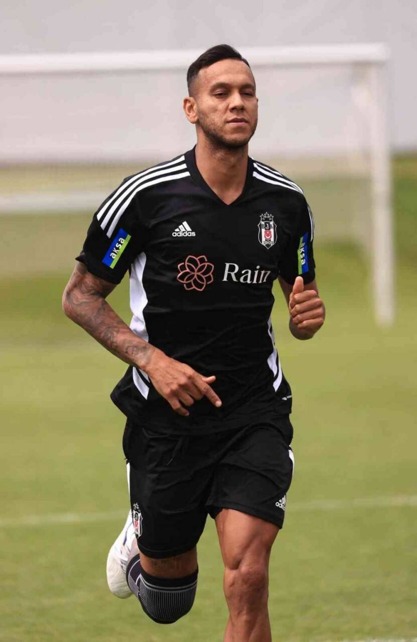 Beşiktaş yeni sezon hazırlıklarına devam ediyor