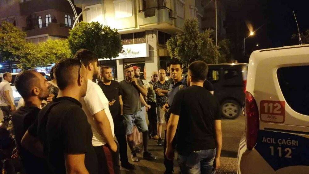 Genç kızları takip edip videolarını çeken şüpheliye meydan dayağı