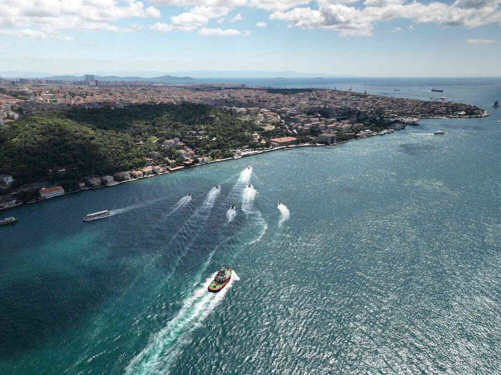 Kıyı Emniyeti Boğaz’da saygı seyri gerçekleştirdi