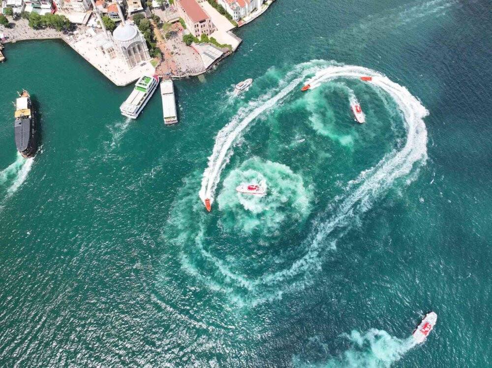 Kıyı Emniyeti Boğaz’da saygı seyri gerçekleştirdi