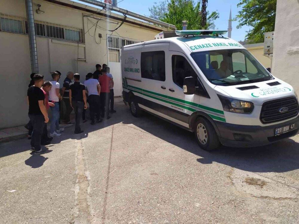 8 yaşındaki çocuk silahlı kavganın arasında kalarak hayatını kaybetti