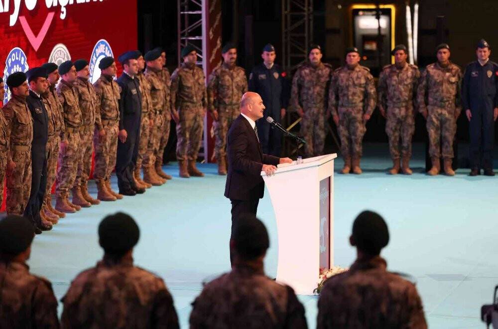 Bakan Soylu'dan FETÖ'cülere net mesaj