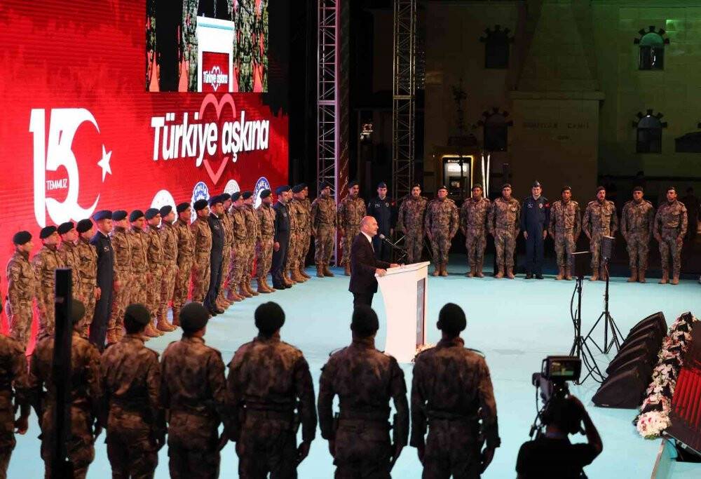 Bakan Soylu'dan FETÖ'cülere net mesaj