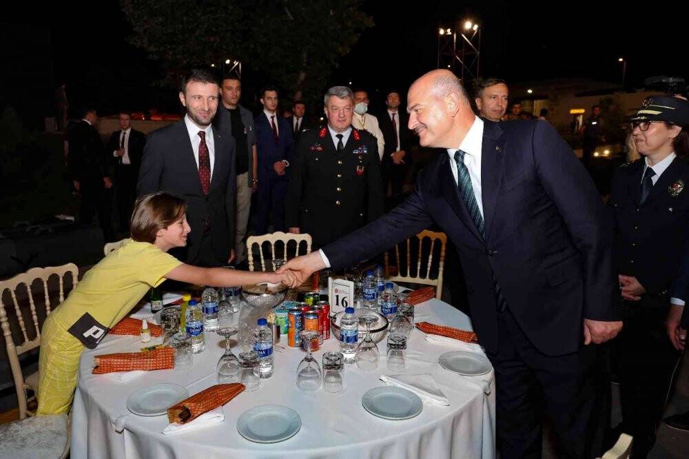 Bakan Soylu'dan FETÖ'cülere net mesaj