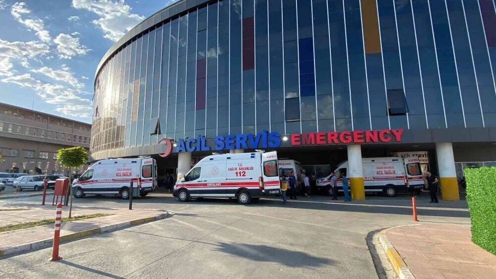 Erzincan’da trafik kazası: 1’i çocuk 5 yaralı