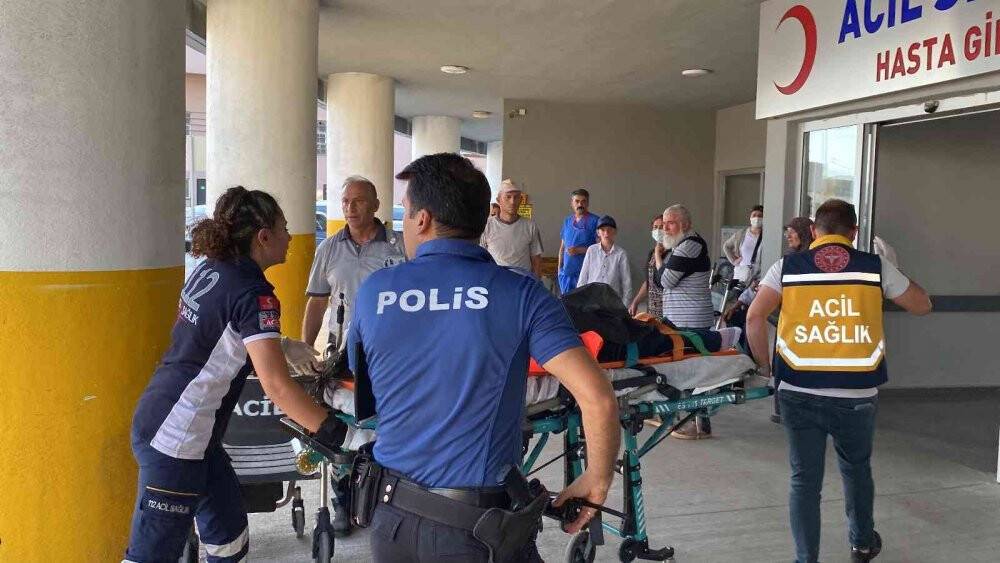 Erzincan’da trafik kazası: 1’i çocuk 5 yaralı