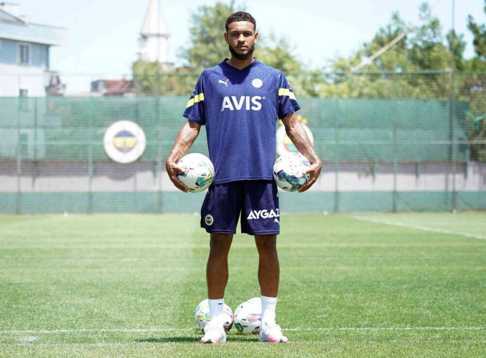 Joshua King: "En başarılı sezonumu Fenerbahçe’de geçirmek istiyorum"