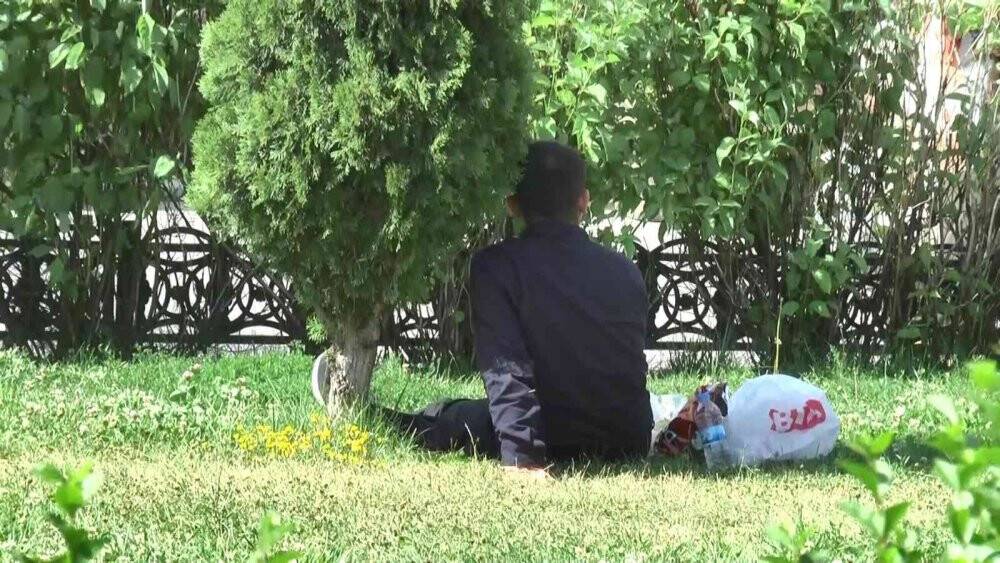 Herkes sıcak havalardan şikayet ederken, onlar kavurucu sıcaklardan memnun