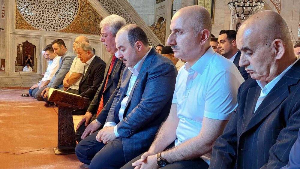 İlhan Varank şehadetinin 6’ncı yılında mezarı başında anıldı