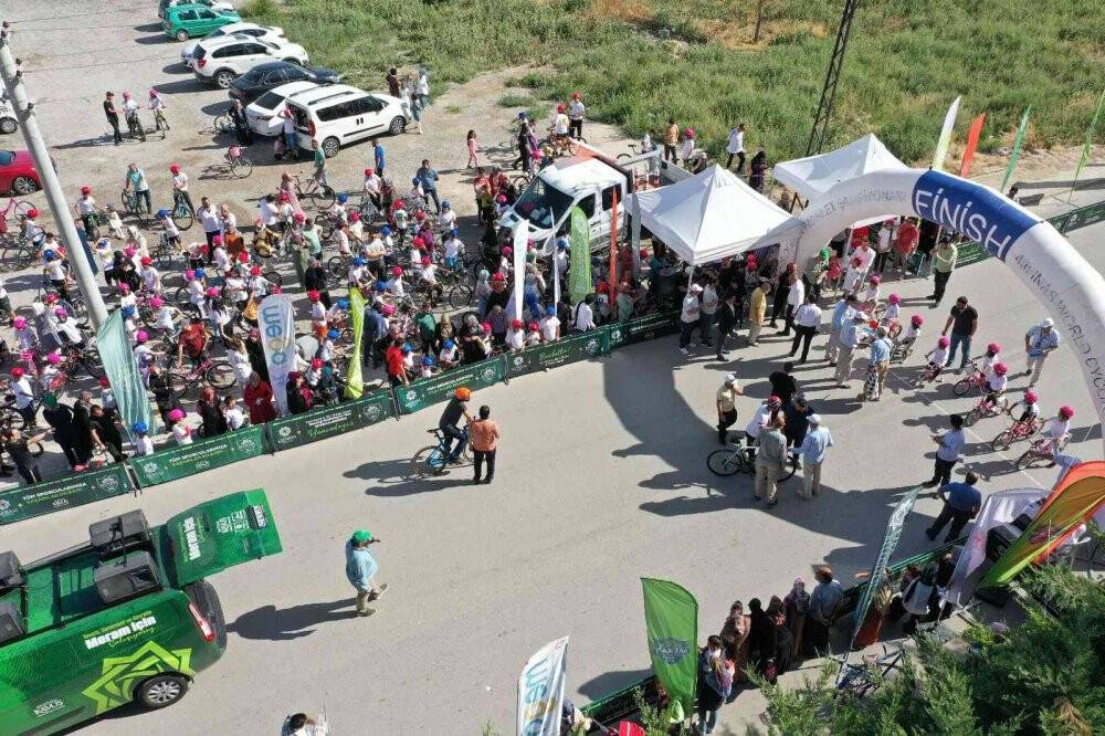 Meram’da Düz Bisiklet Yarışları başladı