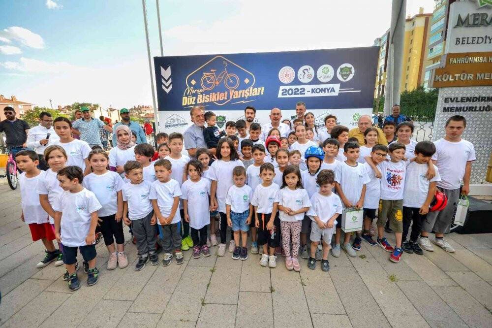 Meram’da Düz Bisiklet Yarışları başladı