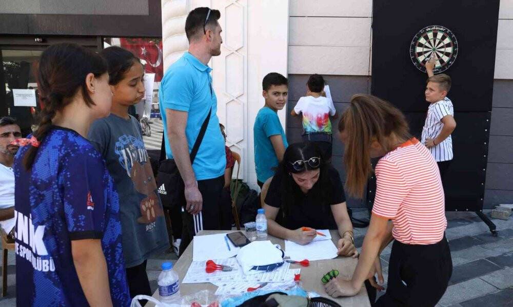 Şampiyon kardeşler meydana çıktı