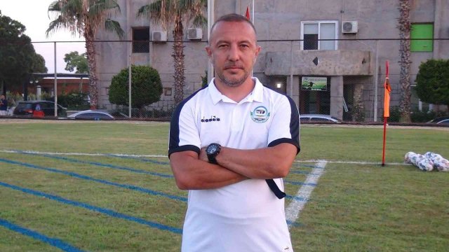 Serik Belediyespor top başı yaptı