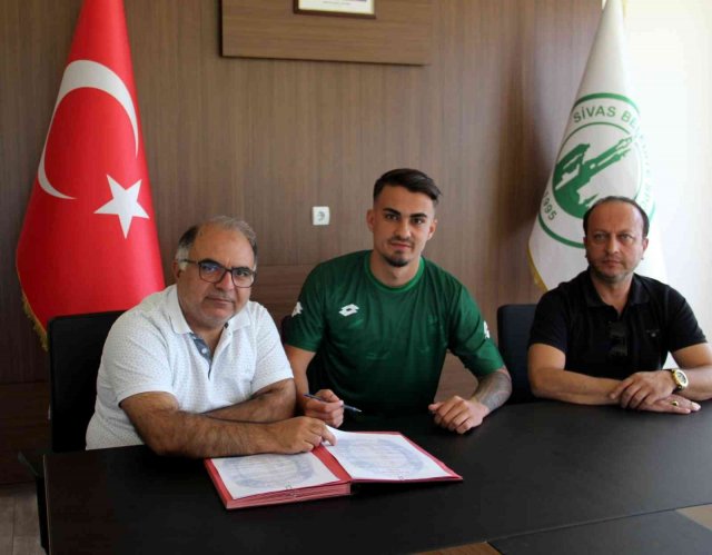 Alperen Erdinç, Sivas Belediyespor’a transfer oldu