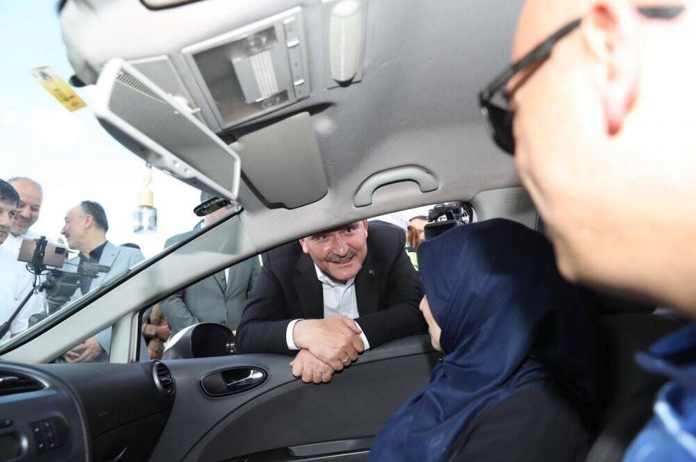 Soylu:  Geçmiş bayram tatillerine oranla yüzde 50'nin üzerinde trafik yoğunluğu var