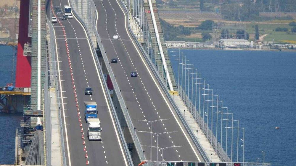 Tatilciler 1915 Çanakkale Köprüsü’nü tercih ediyor