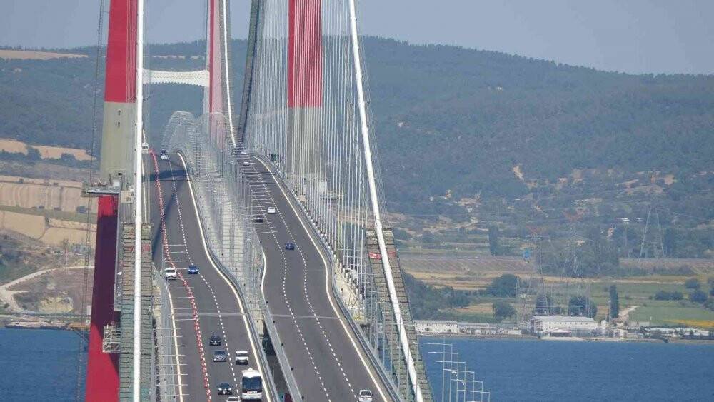 Tatilciler 1915 Çanakkale Köprüsü’nü tercih ediyor