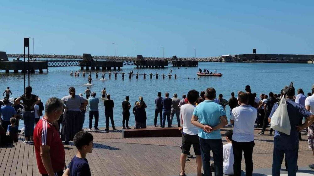 Zonguldak’ta denizde kaybolan 16 yaşındaki genci arama çalışmaları sürüyor