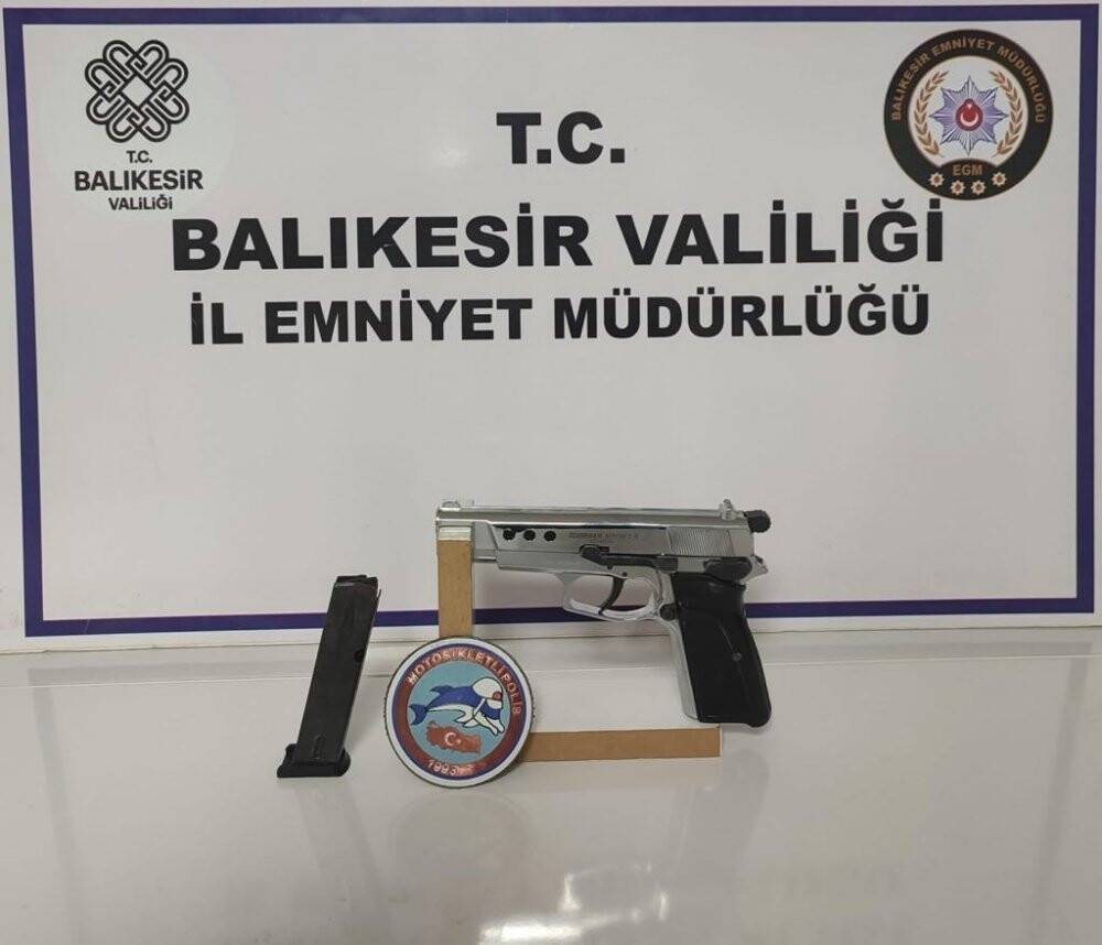 Balıkesir’de 74 aranan şahsa operasyon