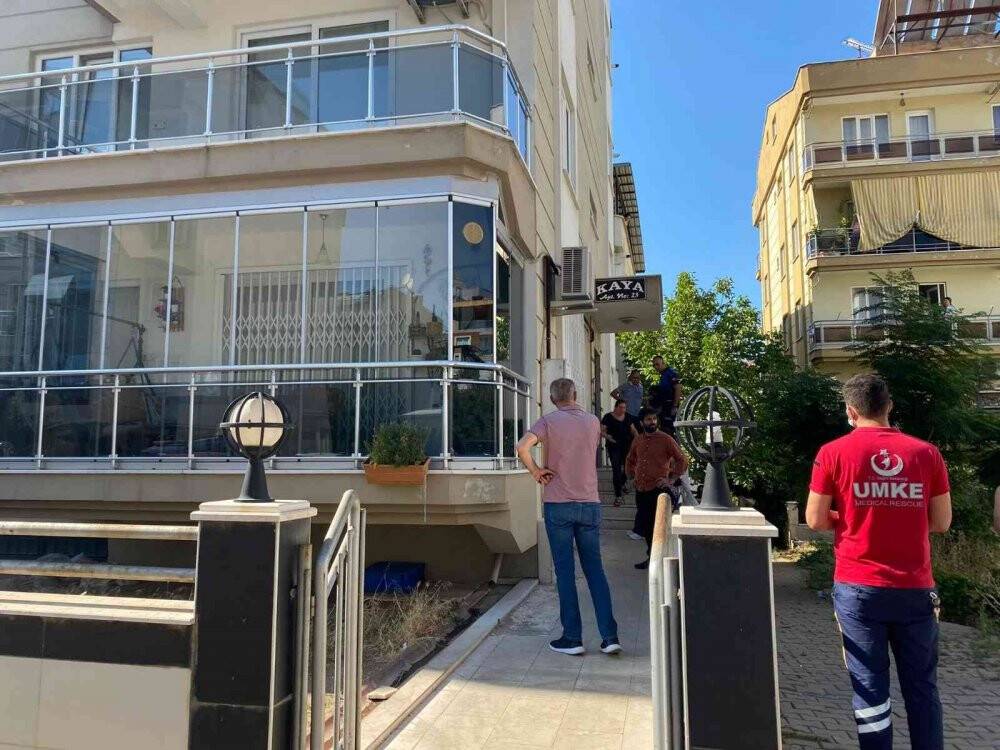 Dekan sekreterinin intiharı yakınlarını yasa boğdu