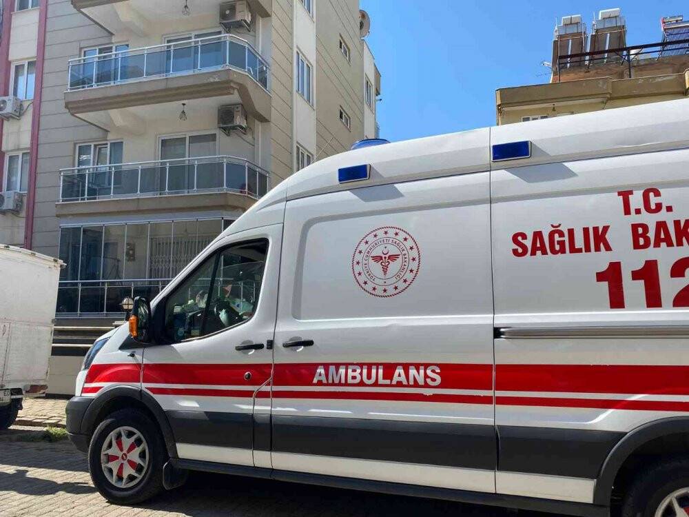 Dekan sekreterinin intiharı yakınlarını yasa boğdu