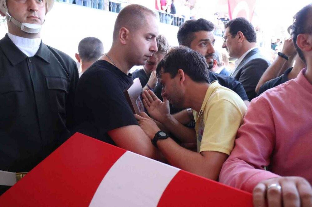 Şehit Teğmen Ömer Faruk Civelek, son yolculuğuna uğurlandı