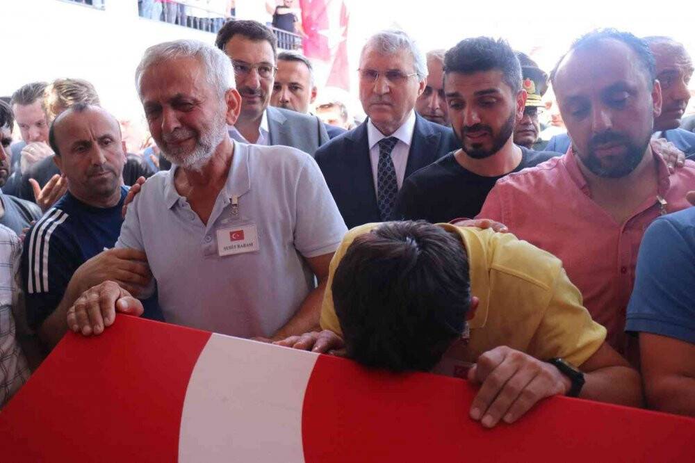 Şehit Teğmen Ömer Faruk Civelek, son yolculuğuna uğurlandı