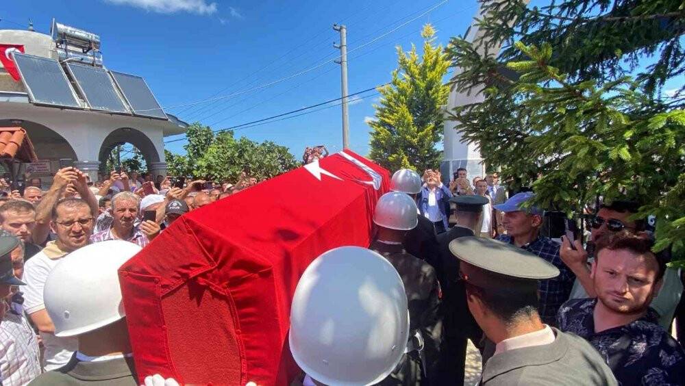 Şehit Teğmen Ömer Faruk Civelek, son yolculuğuna uğurlandı