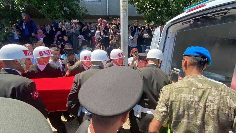 Şehit Teğmen Ömer Faruk Civelek, son yolculuğuna uğurlandı