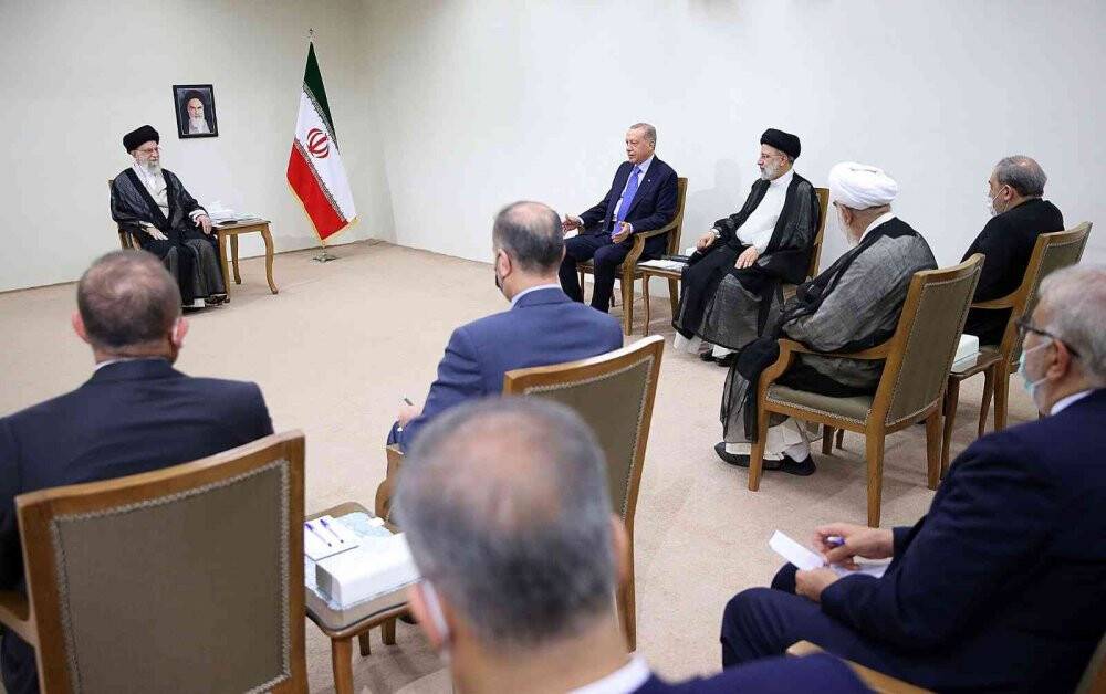 Cumhurbaşkanı Erdoğan, İran Dini Lideri Hamaney ile görüştü