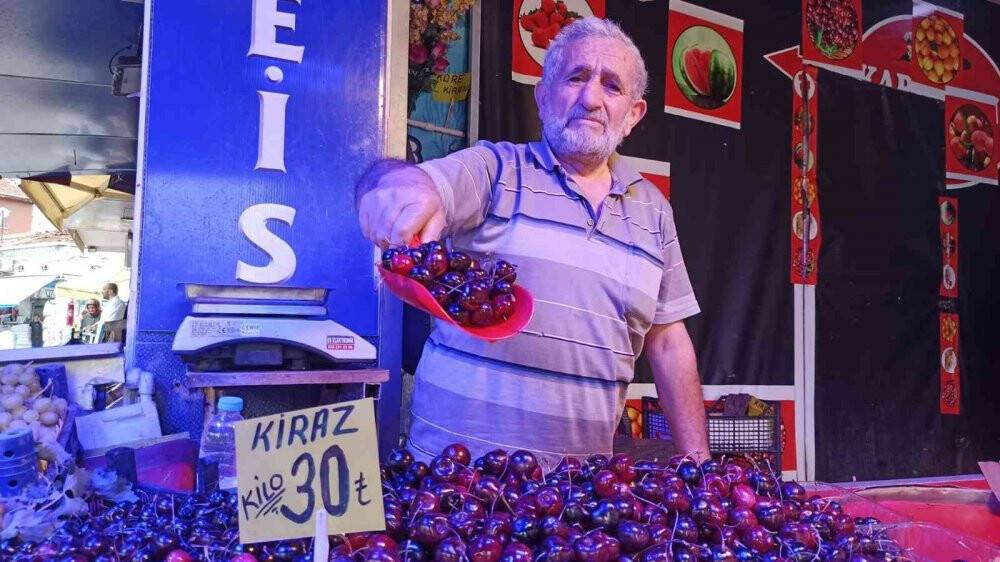 Kiraz bu yıl cep yakıyor