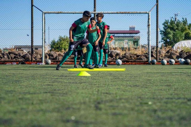 Diyarbakır’da Futbol Akademisi açıldı