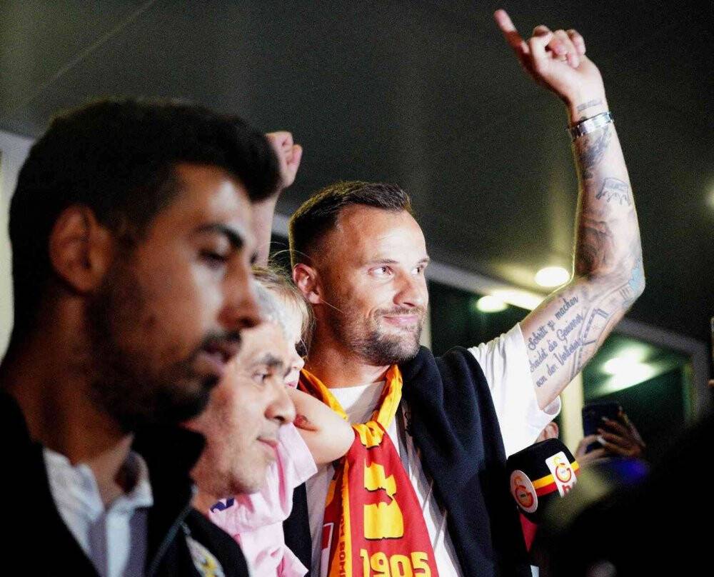 Haris Seferovic İstanbul’a geldi