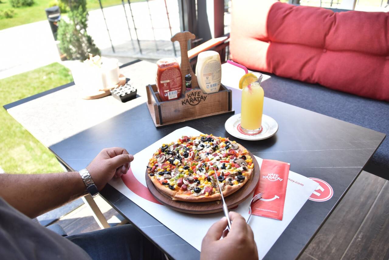 sehrin-yeni-markasi-kafe-karatay-7.jpg